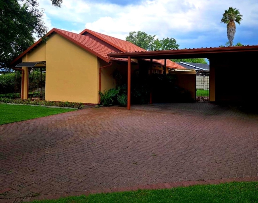 4 Bedroom Property for Sale in Secunda Mpumalanga