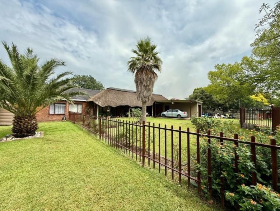 4 Bedroom Property for Sale in Secunda Mpumalanga