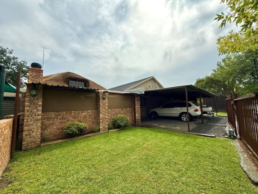 4 Bedroom Property for Sale in Secunda Mpumalanga