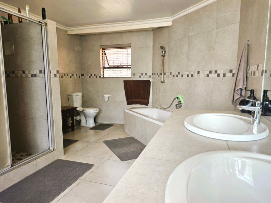 4 Bedroom Property for Sale in Trichardt Mpumalanga