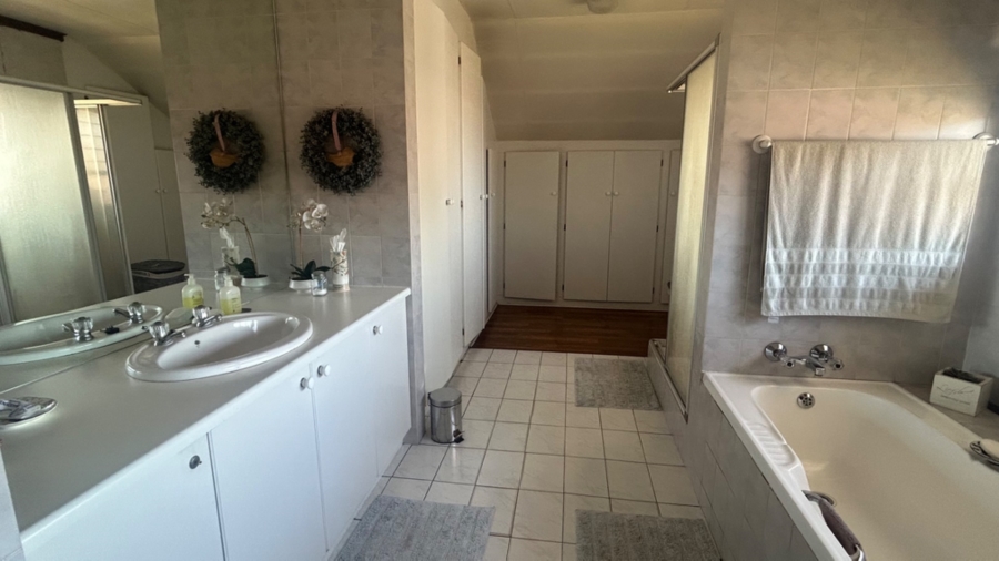 4 Bedroom Property for Sale in Middelburg South Mpumalanga