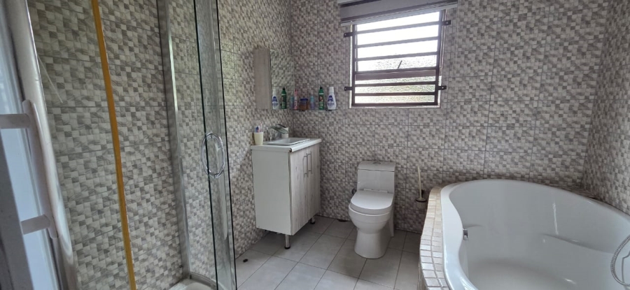 8 Bedroom Property for Sale in Stanfield Hill Mpumalanga