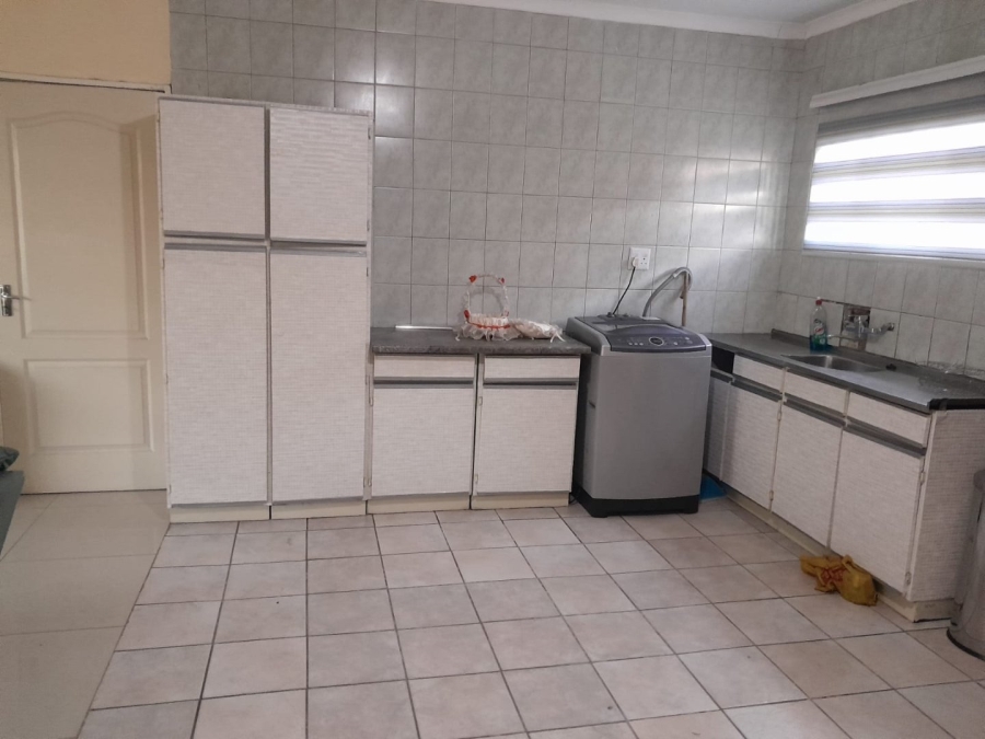 8 Bedroom Property for Sale in Stanfield Hill Mpumalanga