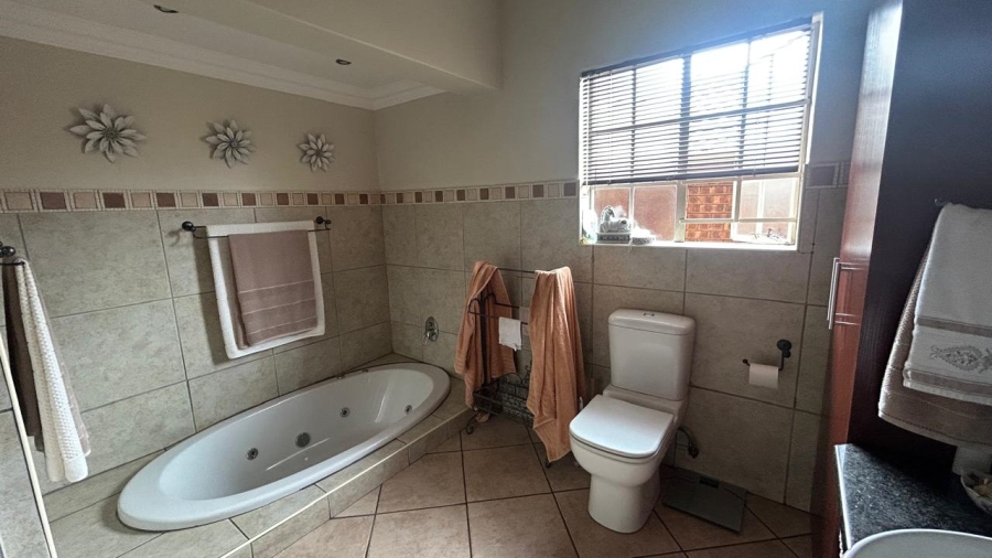 3 Bedroom Property for Sale in Aerorand Mpumalanga
