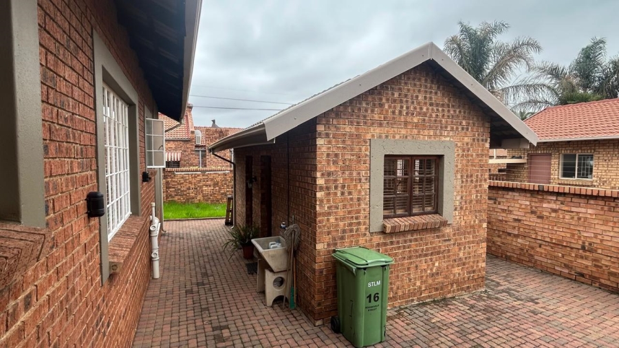 3 Bedroom Property for Sale in Aerorand Mpumalanga