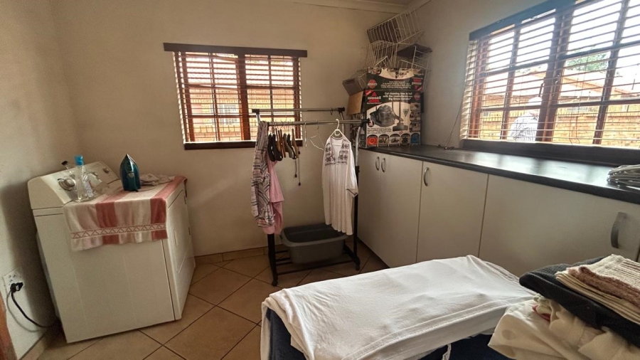 3 Bedroom Property for Sale in Aerorand Mpumalanga