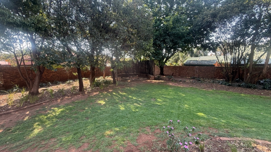 5 Bedroom Property for Sale in Aerorand Mpumalanga