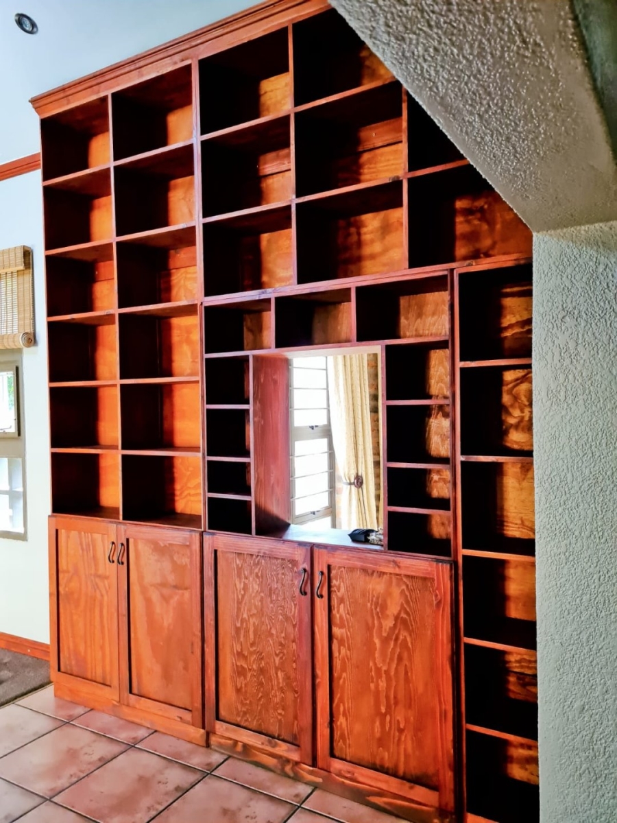 5 Bedroom Property for Sale in Aerorand Mpumalanga