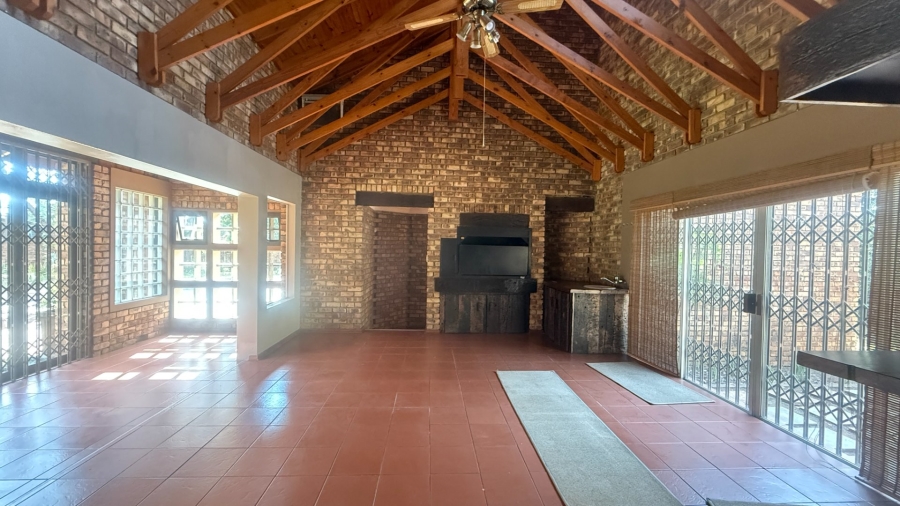 5 Bedroom Property for Sale in Aerorand Mpumalanga