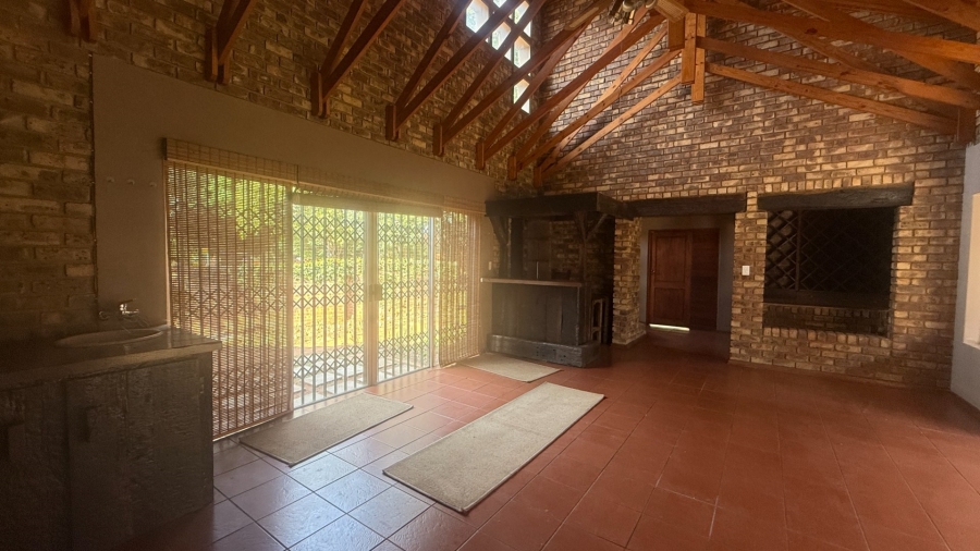 5 Bedroom Property for Sale in Aerorand Mpumalanga
