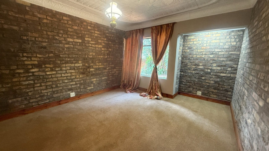5 Bedroom Property for Sale in Aerorand Mpumalanga