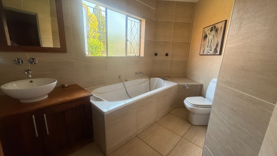 5 Bedroom Property for Sale in Aerorand Mpumalanga