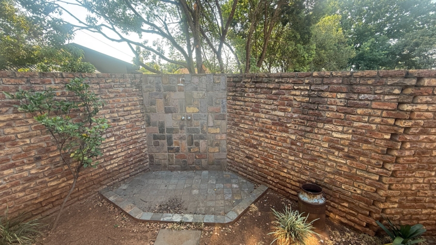 5 Bedroom Property for Sale in Aerorand Mpumalanga