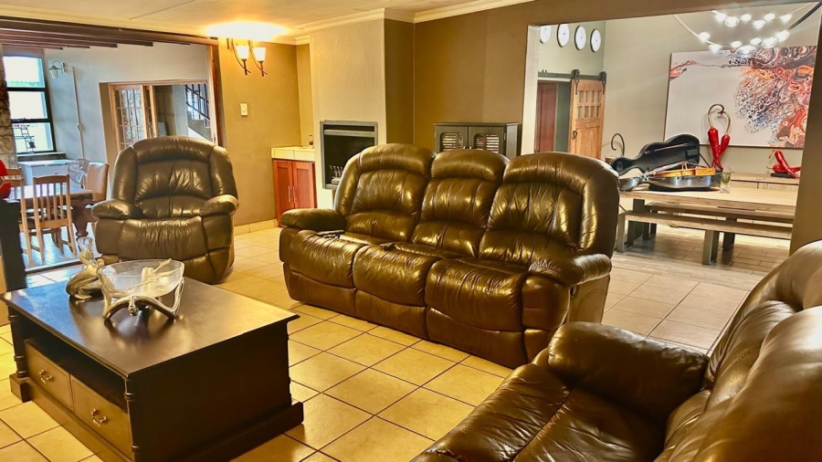 4 Bedroom Property for Sale in Aerorand Mpumalanga