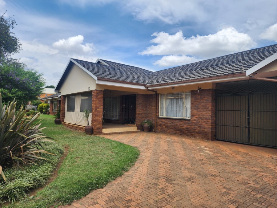 5 Bedroom Property for Sale in Lydenburg Mpumalanga
