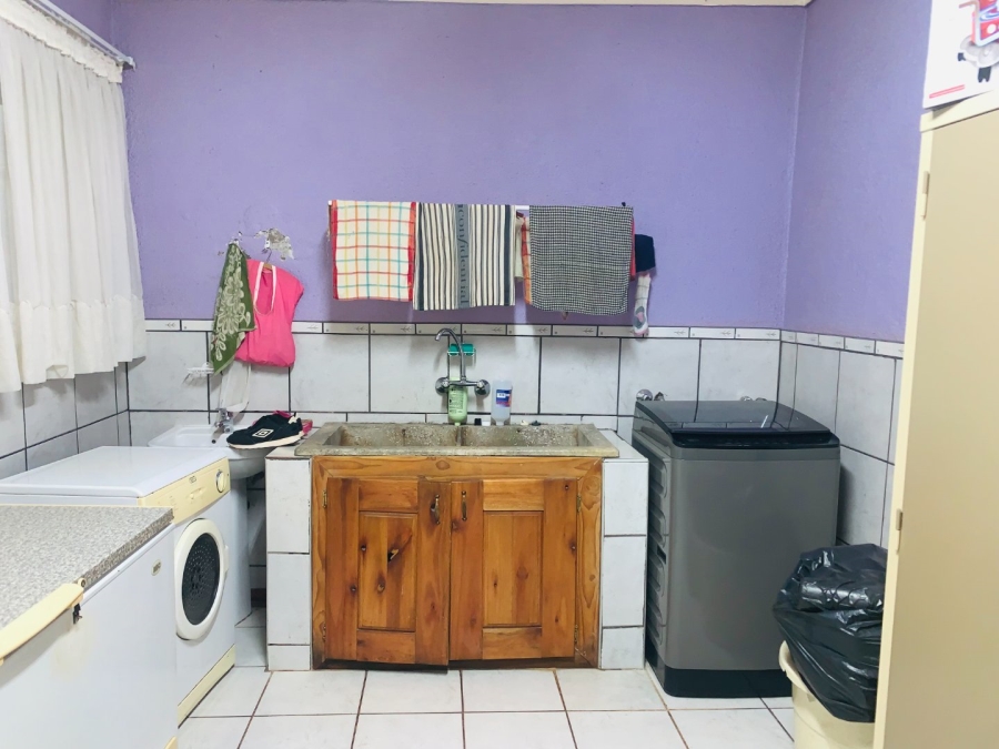 5 Bedroom Property for Sale in Graskop Mpumalanga