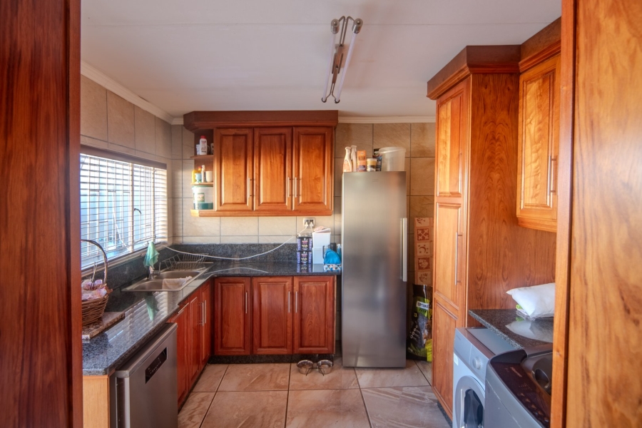 5 Bedroom Property for Sale in Meyerville Mpumalanga
