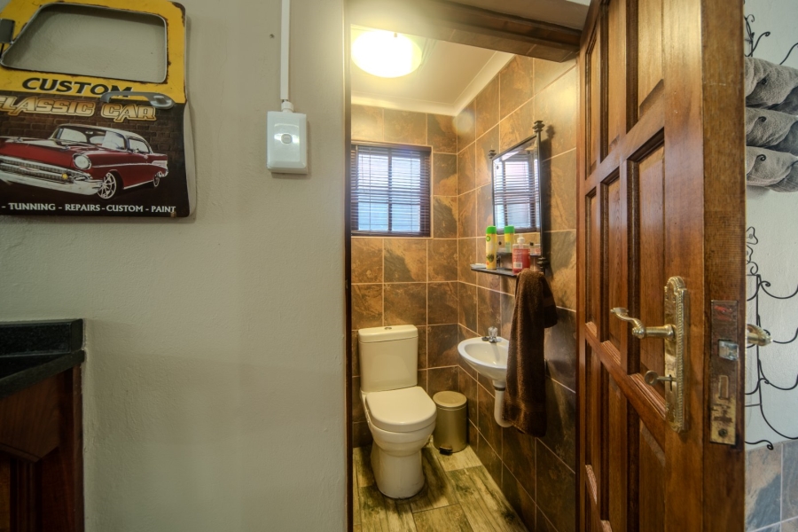 5 Bedroom Property for Sale in Meyerville Mpumalanga