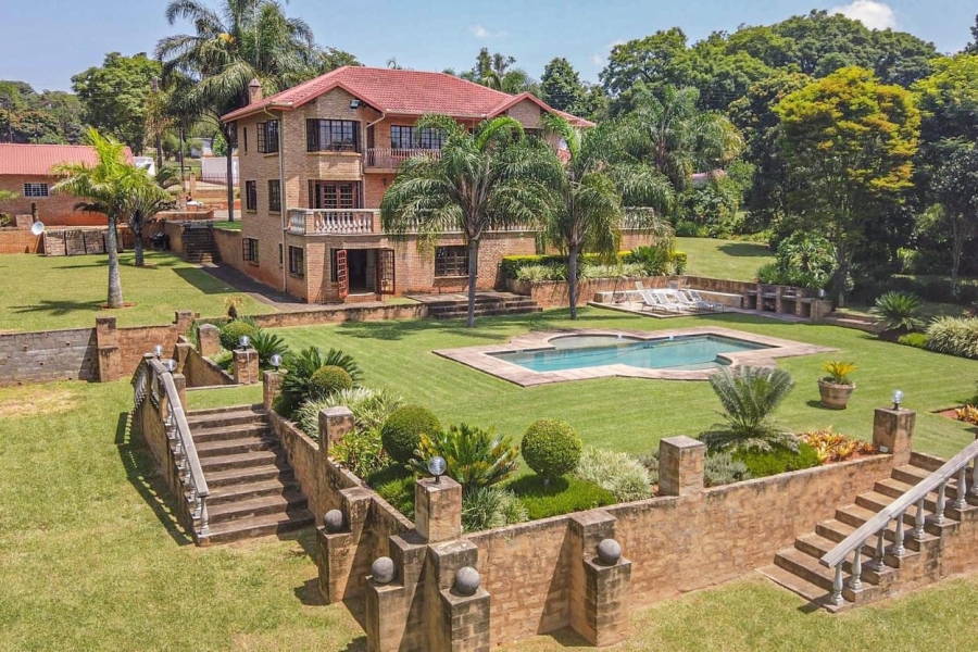 8 Bedroom Property for Sale in White River AH Mpumalanga