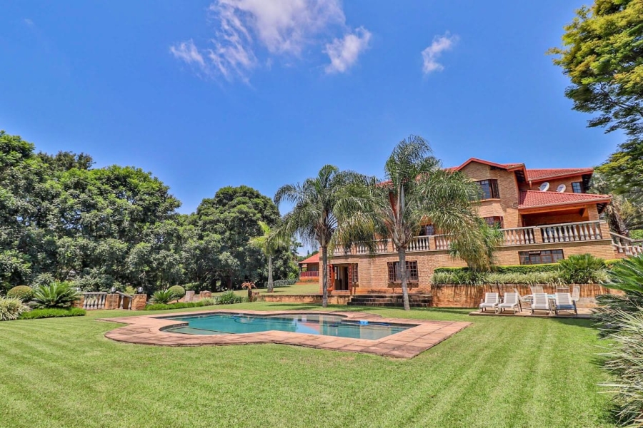 8 Bedroom Property for Sale in White River AH Mpumalanga