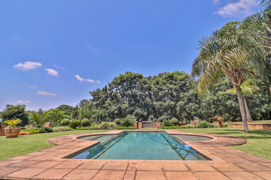 8 Bedroom Property for Sale in White River AH Mpumalanga