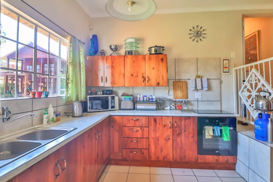 8 Bedroom Property for Sale in White River AH Mpumalanga
