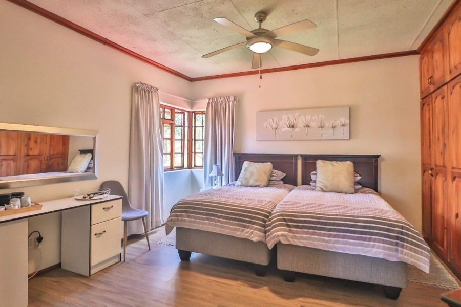8 Bedroom Property for Sale in White River AH Mpumalanga