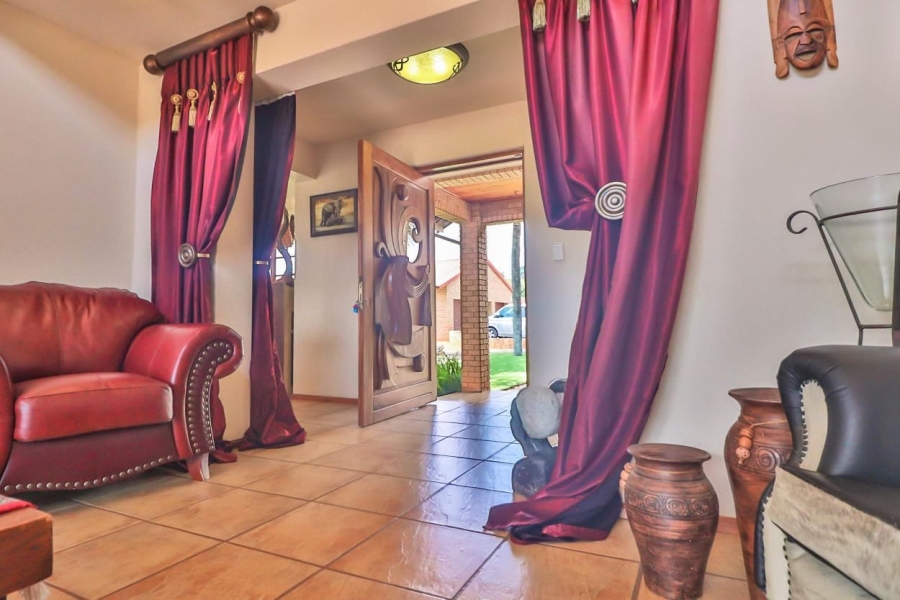 To Let commercial Property for Rent in White River AH Mpumalanga