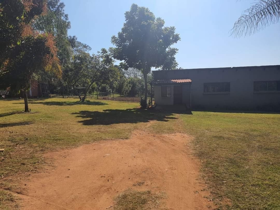 To Let 2 Bedroom Property for Rent in White River Rural Mpumalanga