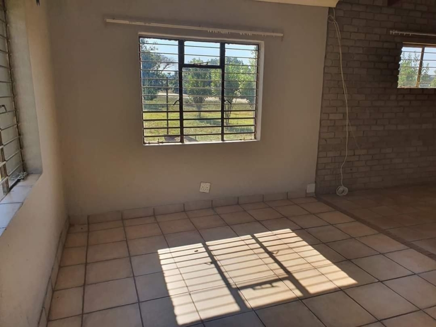 To Let 2 Bedroom Property for Rent in White River Rural Mpumalanga