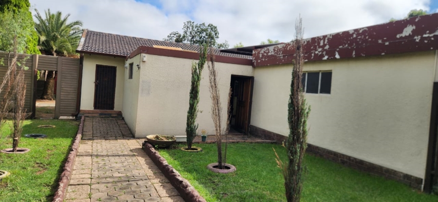 4 Bedroom Property for Sale in Cosmosrand Mpumalanga