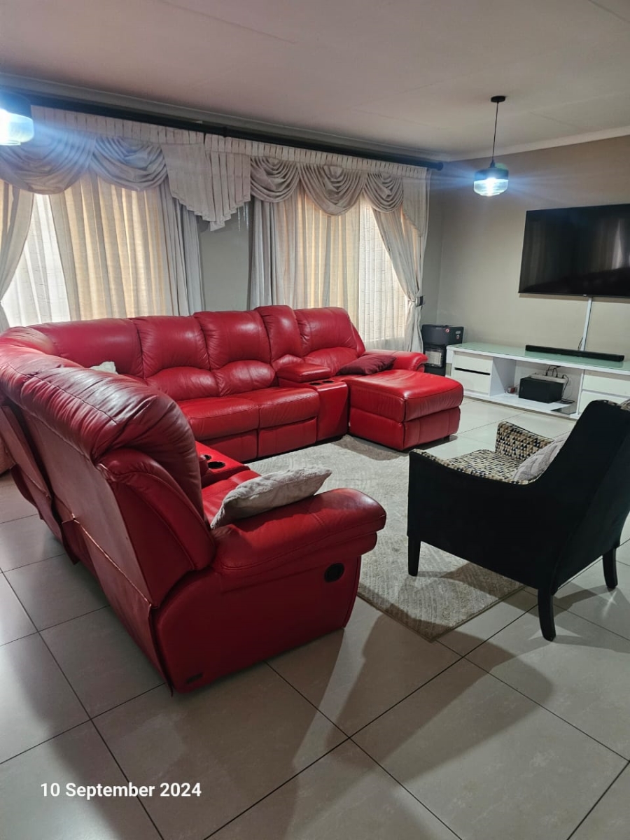 3 Bedroom Property for Sale in Reyno Ridge Mpumalanga