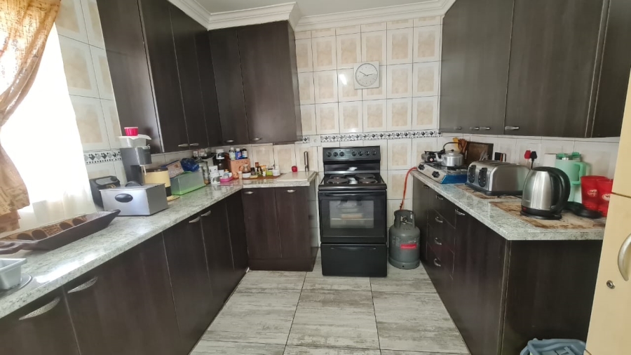 3 Bedroom Property for Sale in Cosmosrand Mpumalanga