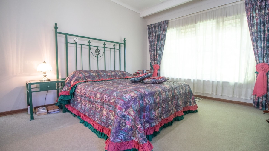 5 Bedroom Property for Sale in White River Ext 5 Mpumalanga