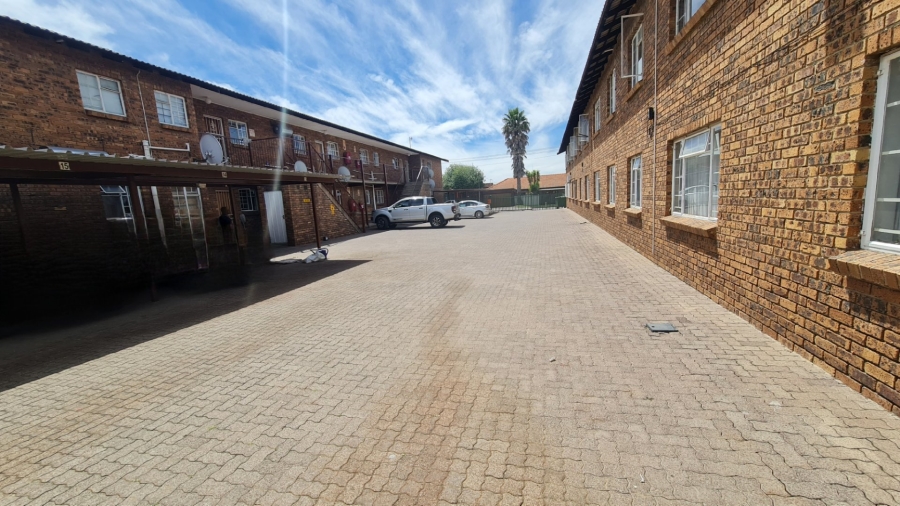 To Let 1 Bedroom Property for Rent in Trichardt Mpumalanga