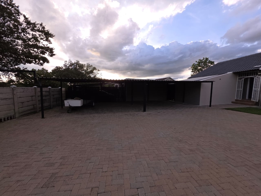 3 Bedroom Property for Sale in Kruinpark Mpumalanga