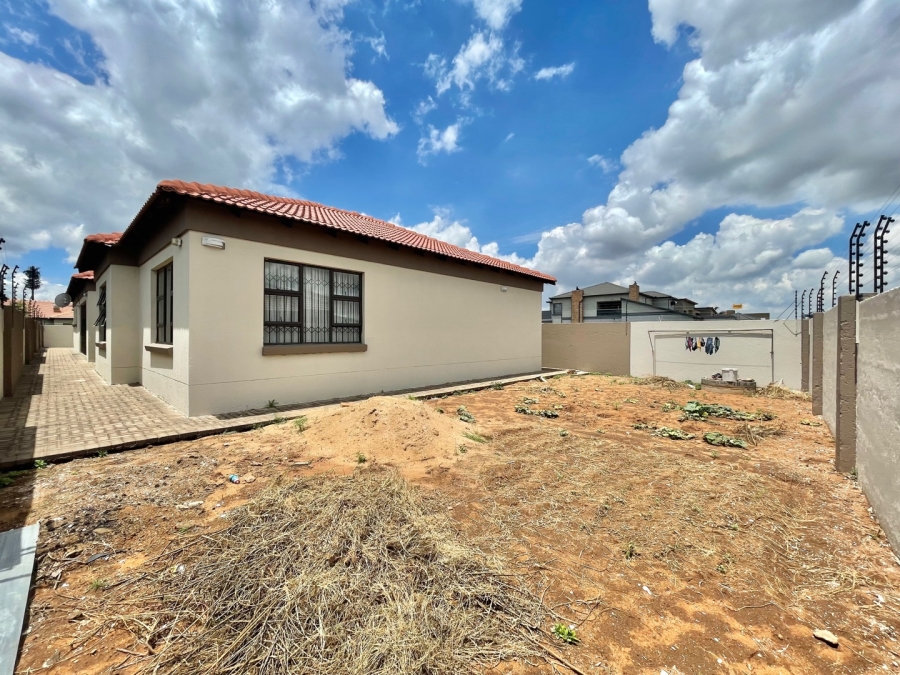 To Let 4 Bedroom Property for Rent in Aerorand Mpumalanga