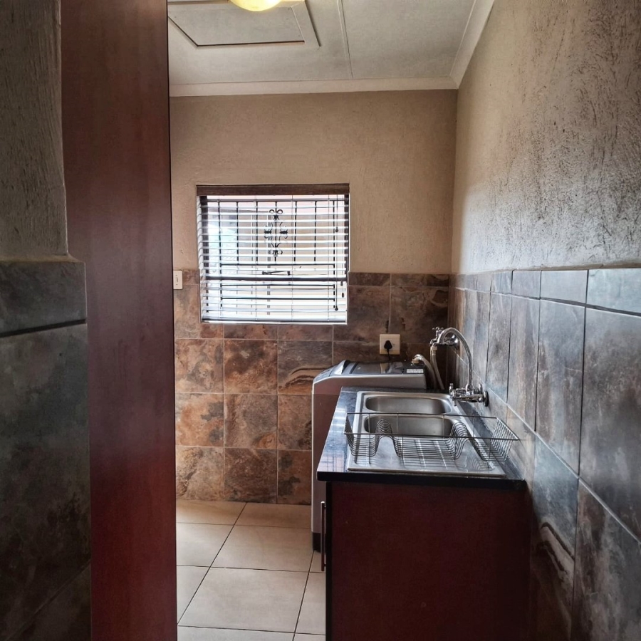 4 Bedroom Property for Sale in Stonehenge Ext 1 Mpumalanga