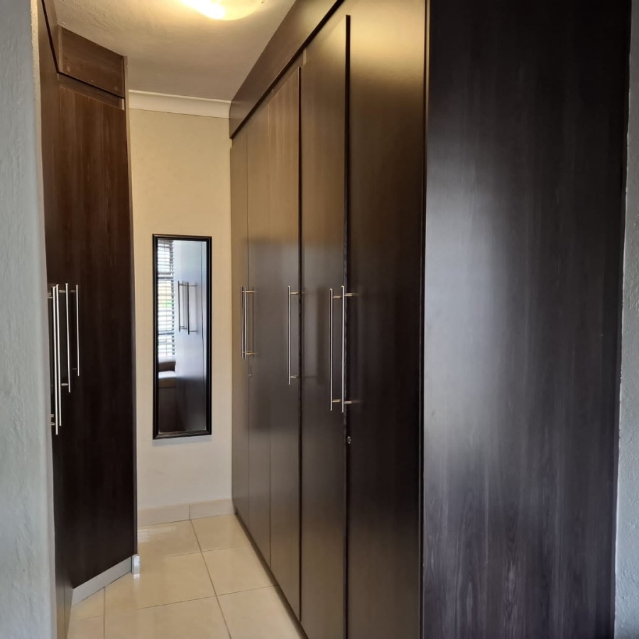 4 Bedroom Property for Sale in Stonehenge Ext 1 Mpumalanga