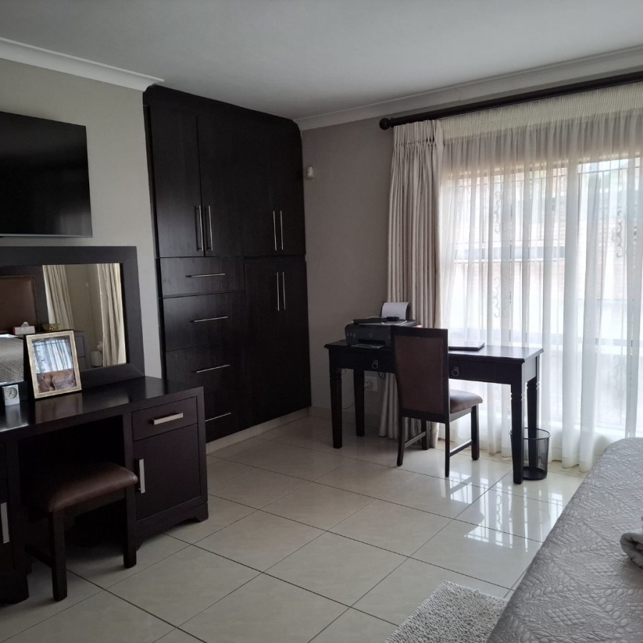 4 Bedroom Property for Sale in Stonehenge Ext 1 Mpumalanga