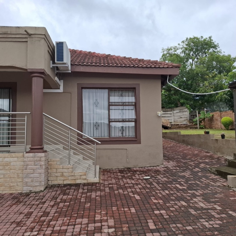 4 Bedroom Property for Sale in Stonehenge Ext 1 Mpumalanga