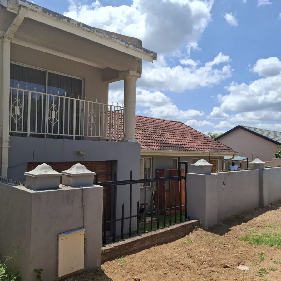 4 Bedroom Property for Sale in Kamagugu Mpumalanga