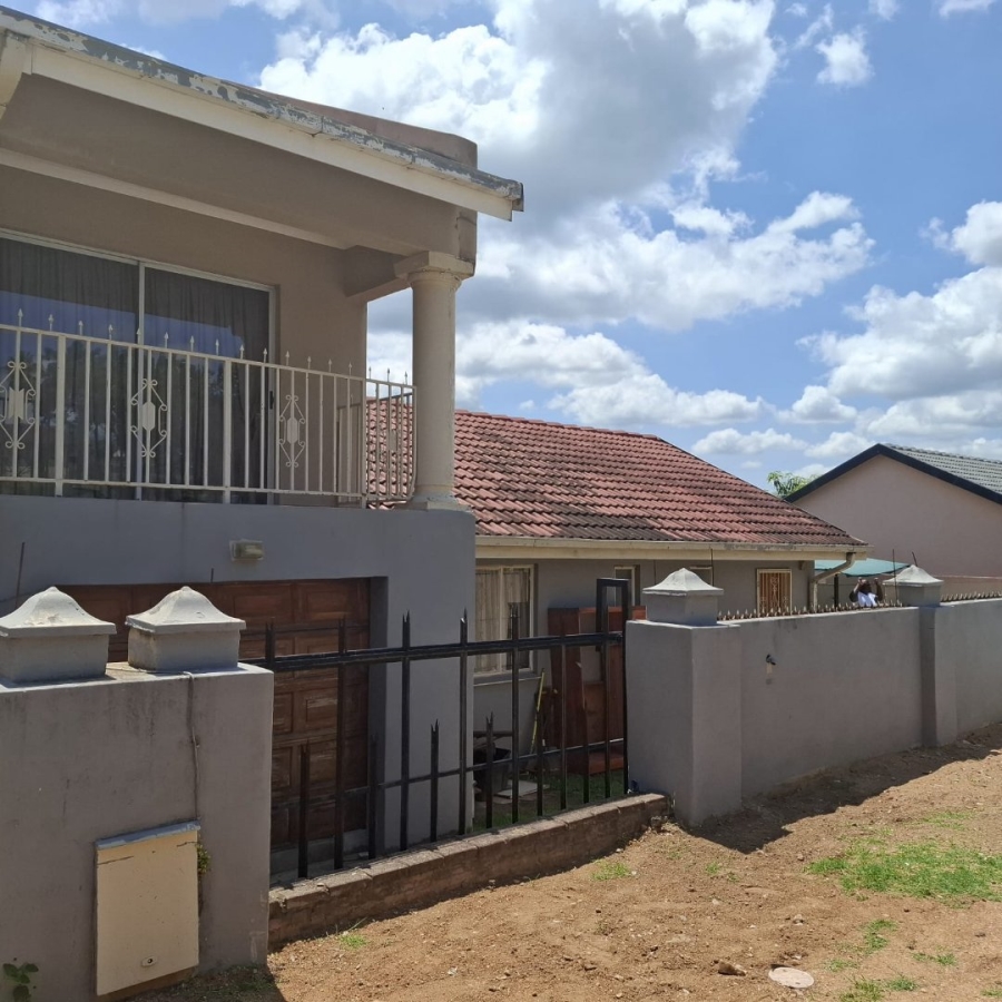 4 Bedroom Property for Sale in Kamagugu Mpumalanga