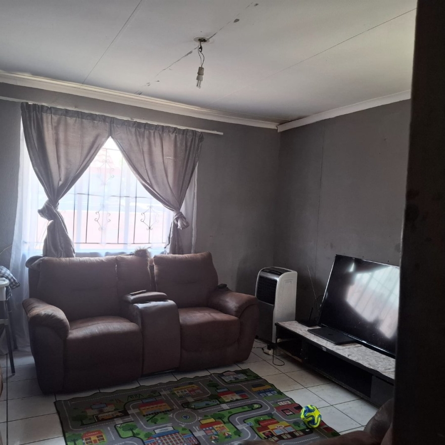 4 Bedroom Property for Sale in Kamagugu Mpumalanga