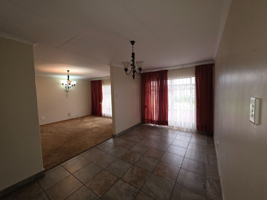 5 Bedroom Property for Sale in Secunda Mpumalanga