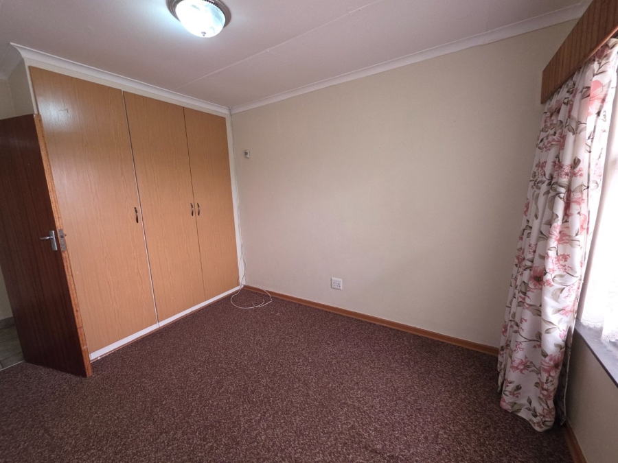 5 Bedroom Property for Sale in Secunda Mpumalanga