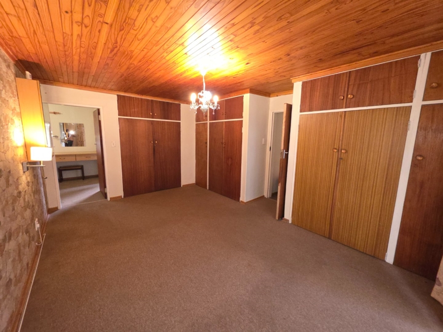 5 Bedroom Property for Sale in Secunda Mpumalanga