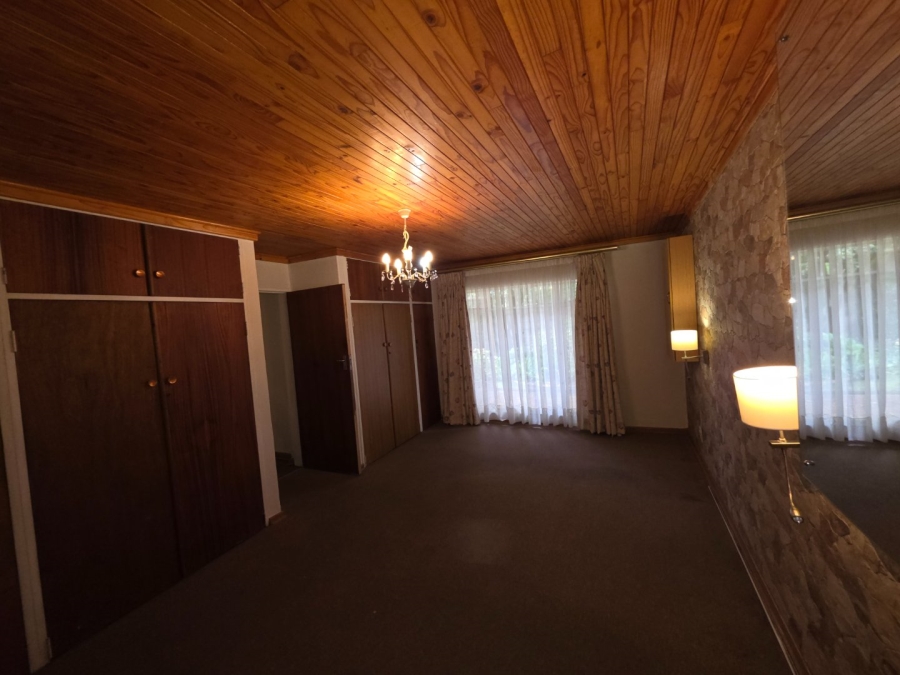 5 Bedroom Property for Sale in Secunda Mpumalanga