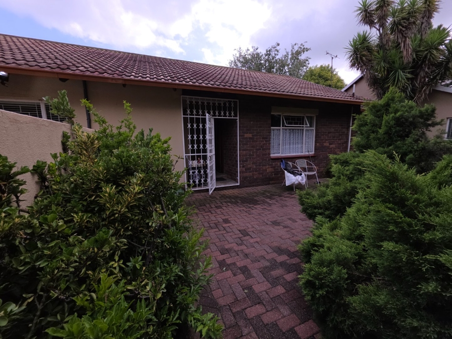 5 Bedroom Property for Sale in Secunda Mpumalanga