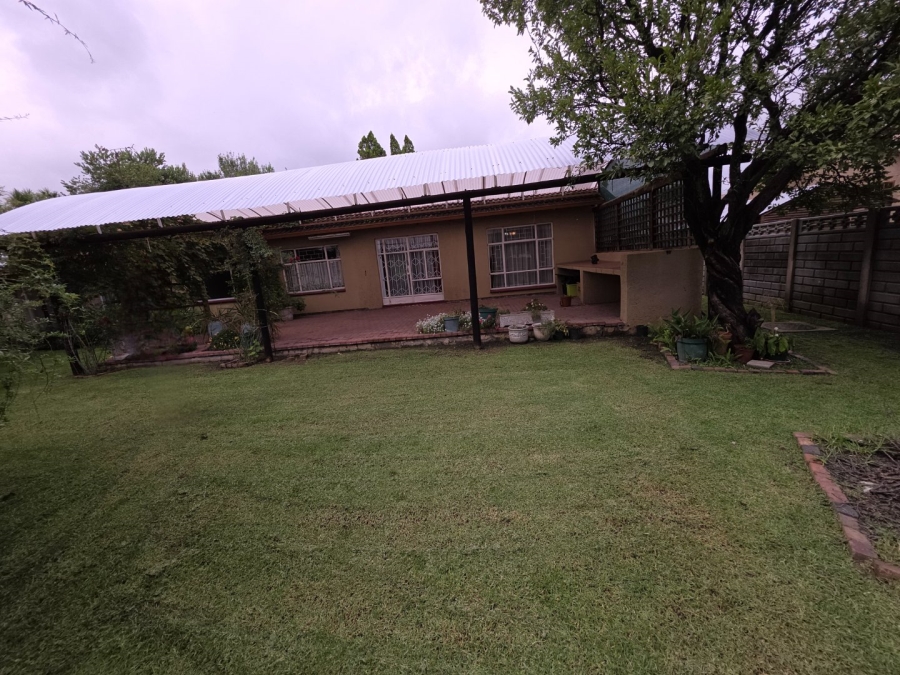 5 Bedroom Property for Sale in Secunda Mpumalanga